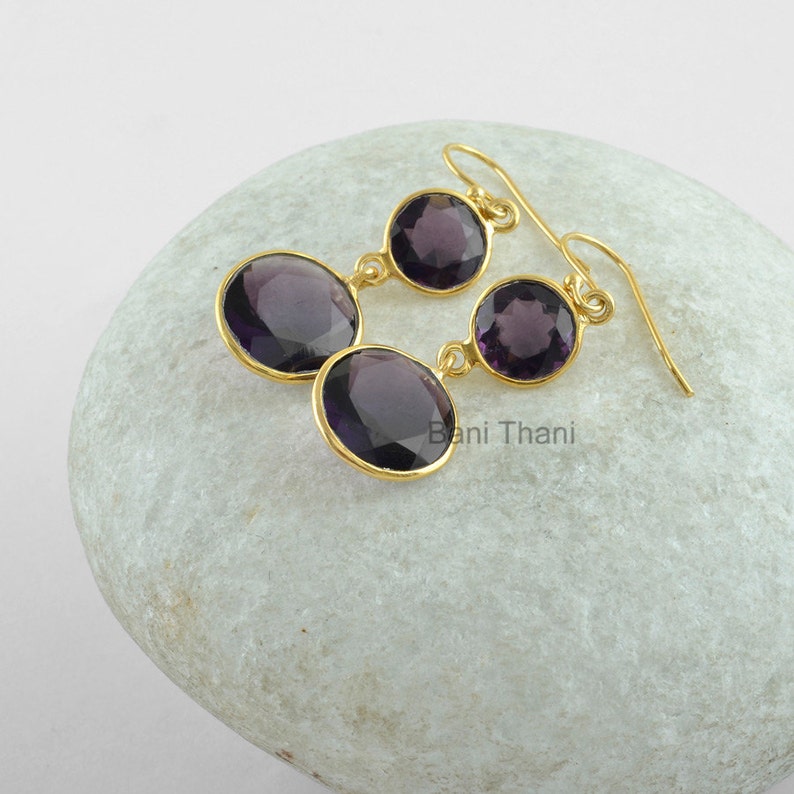 Orecchini pendenti con ametista viola - Orecchini con quarzo ametista viola rotondo sfaccettato da 14 mm e 10 mm placcati in oro - #1575 immagine 4