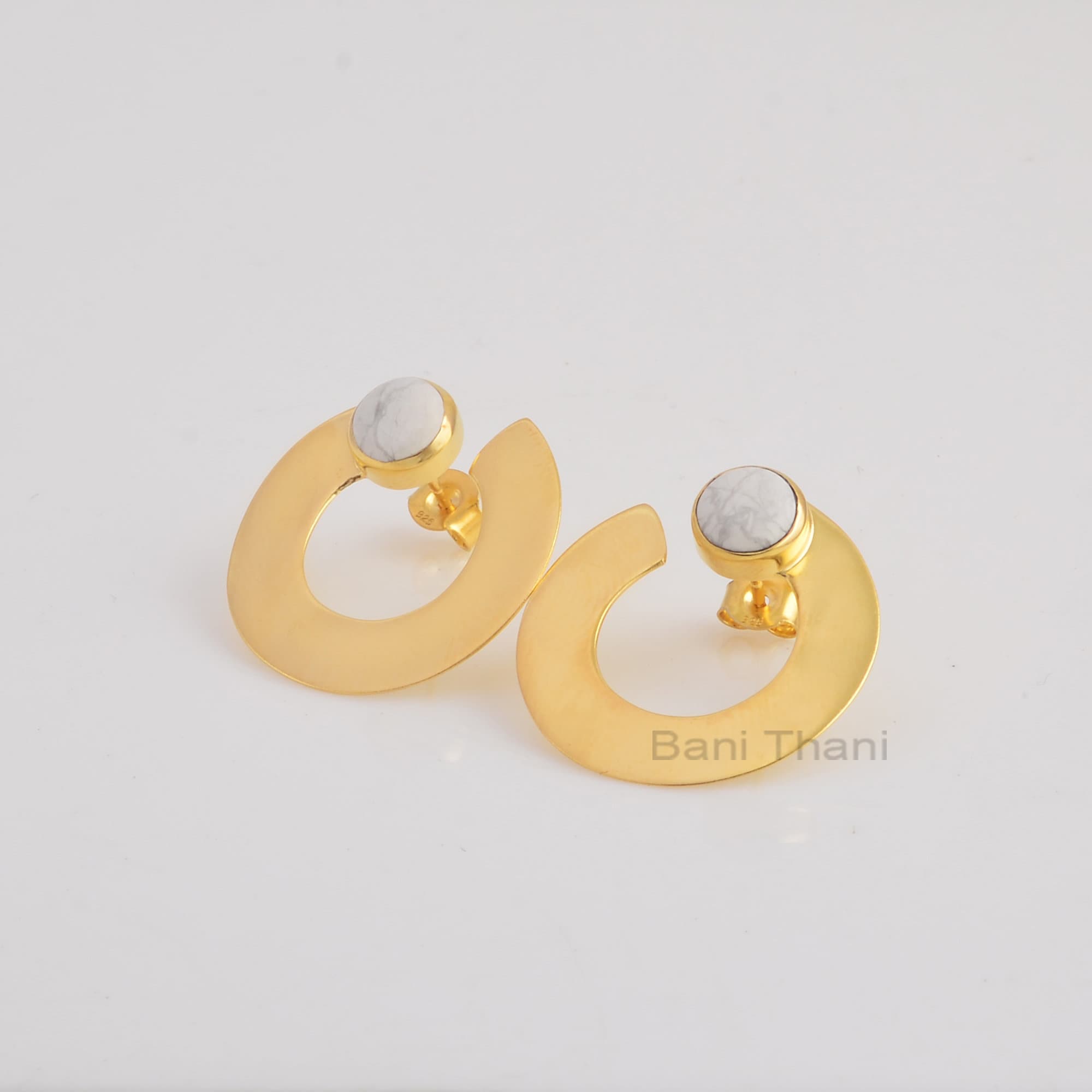 2025年最新】circle logo studs sweatshirtの人気アイテム