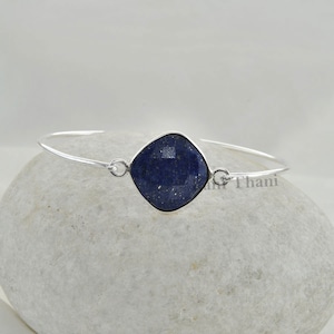 Lapis Lazuli Edelstein Armband - 925 Sterling Silber Armreif - Hochzeitsgeschenk für Sie - Diamantschliff Armreif - Geburtsstein Armband - Geschenk für Mama