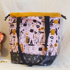 Witch's Brew Halloween Project Bag, Drawstring Knitting and Crochet Bag With Pockets for Yarn Organization