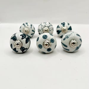 Drawer Knobs 6 Drawer Pulls Blue Ceramic Knobs Blue Drawer Pulls Blue Cabinet Pulls Blue Door Knobs Mixed Matched Knobs Cottage Chic Kobs