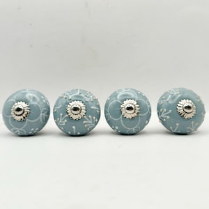 Drawer Knobs 4 Drawer Pulls Blue Ceramic Knobs Blue Drawer Pulls Blue Cabinet Pulls Blue Door Knobs Mixed Matched Knobs Cottage Chic Kobs