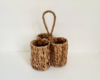 Organizador de utensilios tejido con jacinto