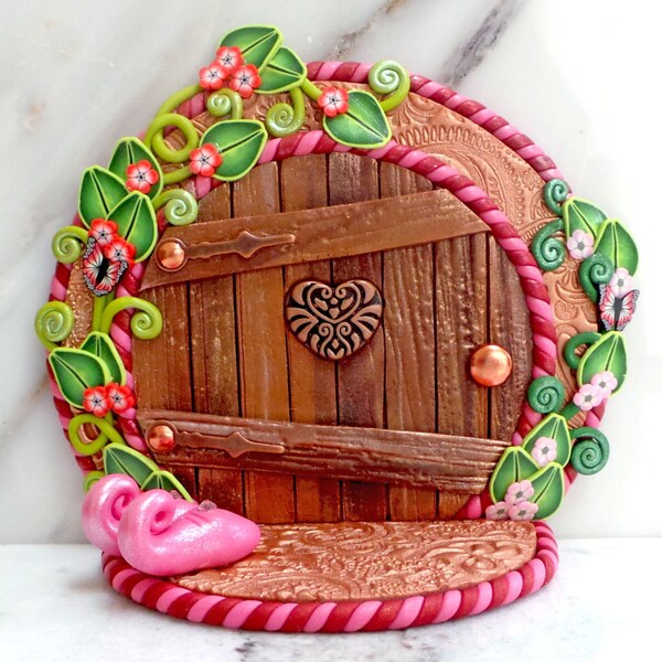 Fairy Door: Circular Wooden Doorway with Pink Fairy Slippers