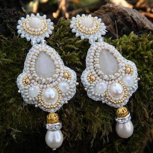 White gold chandelier earrings Bridal statement earrings pearl Bead embroidered earrings with gemstone Large rose quartz earrings for women