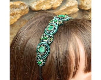 Green embellished headband Emerald tiara Bead embroidery jewelry with gemstone Handmade Diadem Beaded headband for women Malachite crown