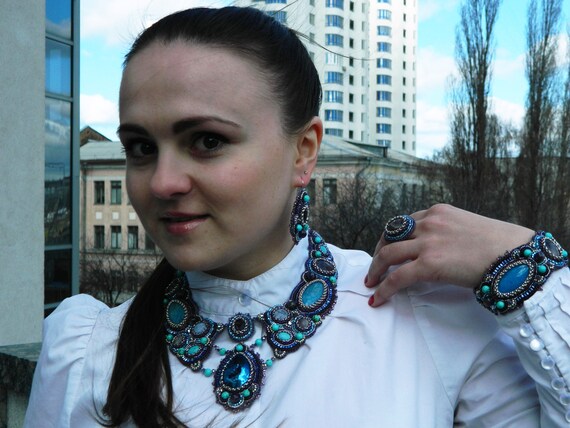 UPcycle Design Bib Necklace Set Turquoise Coral Pearls | The Remix Vintage  Fashion