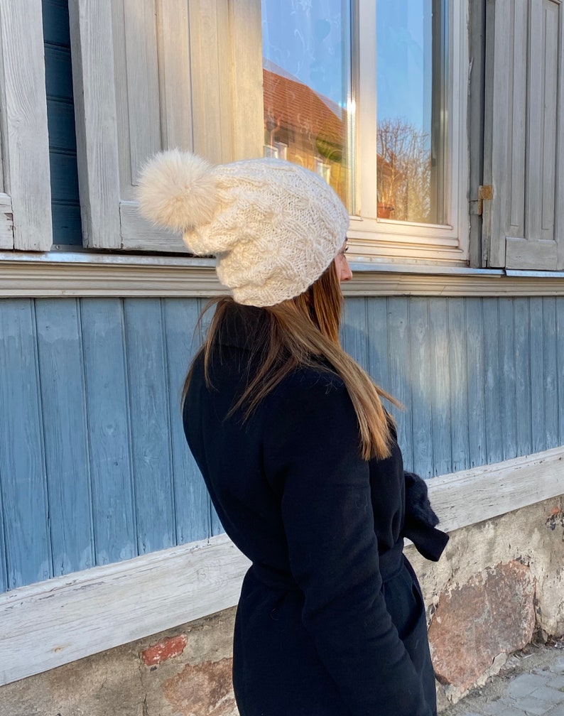 Hand Knit Natural Wool White Soft Alpaca Women Hat / Chunky Slouchy Soft Beanie With Large Fox Fur Pom Pom / Ski Hat image 6