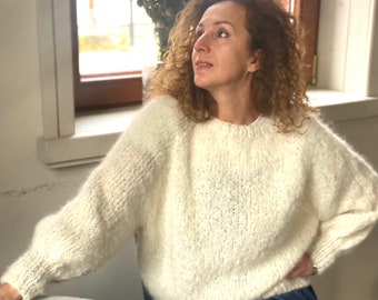 Off White Fluffy Soft Alpaca Pullover/ Lightweight Jumper/Light Alpaca Sweater/ Ready to Ship One size