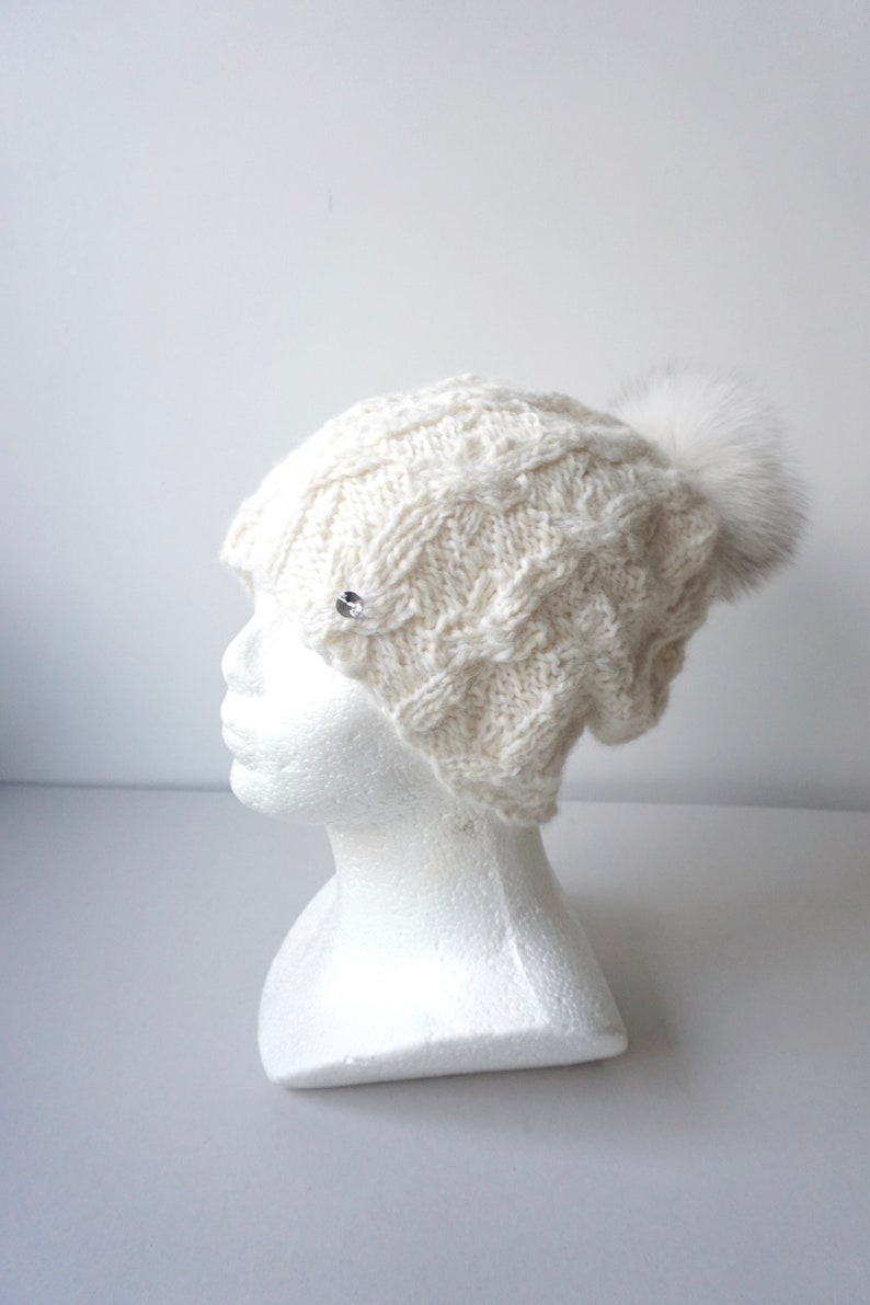 Hand Knit Natural Wool White Soft Alpaca Women Hat / Chunky Slouchy Soft Beanie With Large Fox Fur Pom Pom / Ski Hat image 8