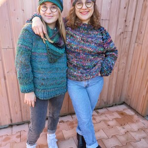 Le pull au bandana, en Cyochin Noro et Alpaga bouclé de Kremke . Collection Aquarêve Les Filles image 8