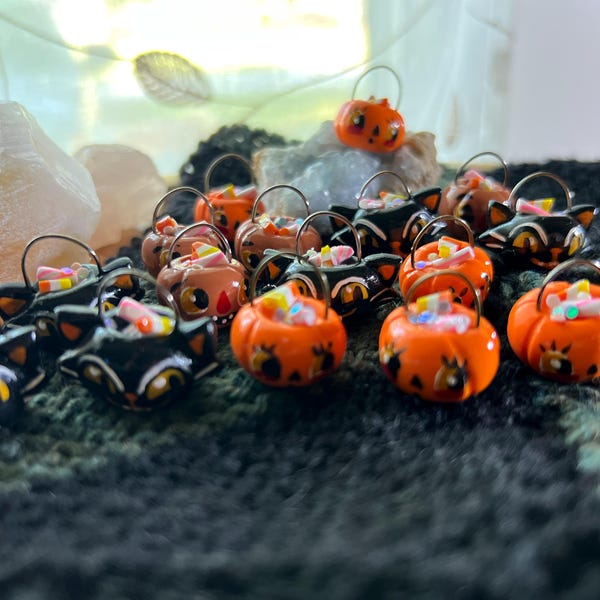 Trick or treat bucket autumn halloween candy stitch marker; knitting notions; progress keeper
