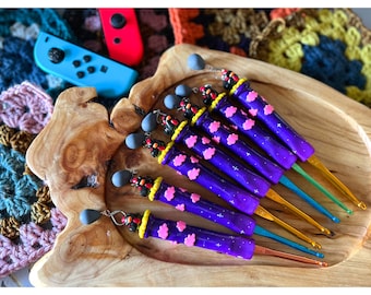 VOID Emotional support chicken farming game crochet hook resin sealed polymer clay wrapped handle