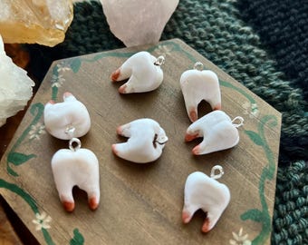 Diente extraído; Colección macabra; Marcador de puntos de bruja de Halloween; Artículos de tejido; Registro de progreso