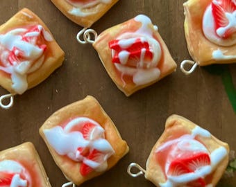 Marcador de puntos acogedor para pastel danés de crema de fresa; accesorios de tejido; registro de progreso