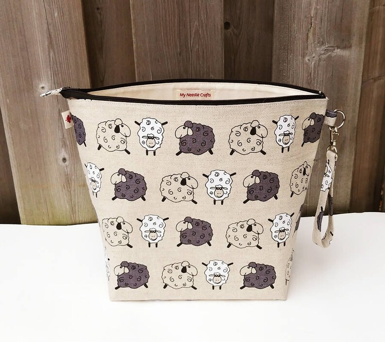 Knitting Project Bag in Sheep Print Linen Zippered Knitting Etsy Canada