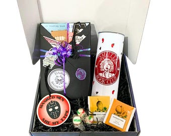 Smut Romance Book Box: Mystery Spicy Book + Exclusive Bookish Gift