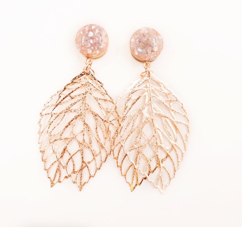 6g 00g 916 4g 58 1116 2g 10g 12 716 0g 8g Champange Shell Leaf Dangle Plugs 16g 34 in Dangle Gauges Rose Gold Plugs