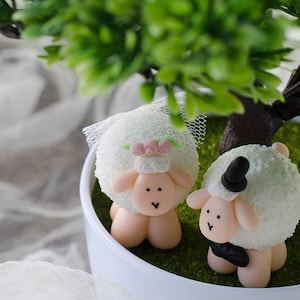 Schaf-Hochzeitstortenaufsatz aus kaltem Porzellan