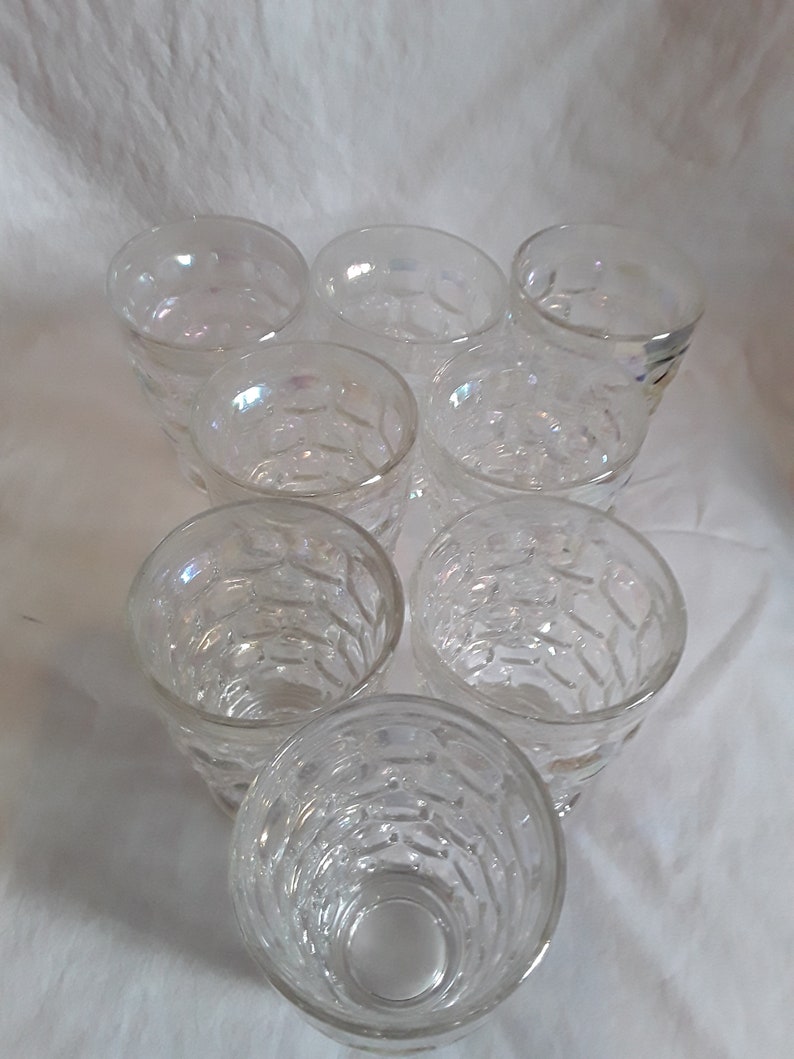Vintage federal glass/irridescent thumb print glasses/set of 8/water glasses/juice glasses/beverage glasses/8irridescent shiny glasses image 6