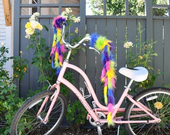 bike streamers and basket