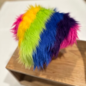RAINBOW FUR - Housse de selle de vélo *cousue main