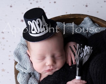 2026 New Year Mini Top Hat & Bow Tie Set, Newborn Photo Prop Gift, Baby Boy Outfit, Black Silver Newborn Photography Accessory