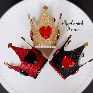 Queen Of Hearts Crown Hair Clip, Queen Of Hearts Costume crown, Birthday Crown, Glitter Crown with Heart, Queen Of Hearts Accessories