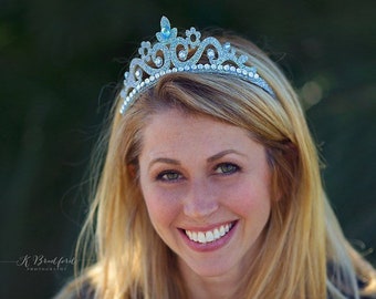 Cinderell Crown Headband, Silver Glitter Princess Crown, Birthday Party Favor, Silver Costume Tiara for Women, Adults and Kids