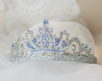 Corona de Cenicienta, tiara de princesa, corona de cumpleaños, diadema de Cenicienta, corona de disfraz, corona de brillo plateado para niñas, niños y adultos