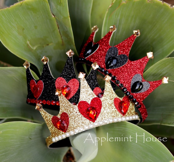 Queen of Hearts Crown, Queen of Heart Costume, Red Heart Gold Crown,  Birthday Crown, Villain Crown, Princess Crown for Adults and Kids -   Denmark