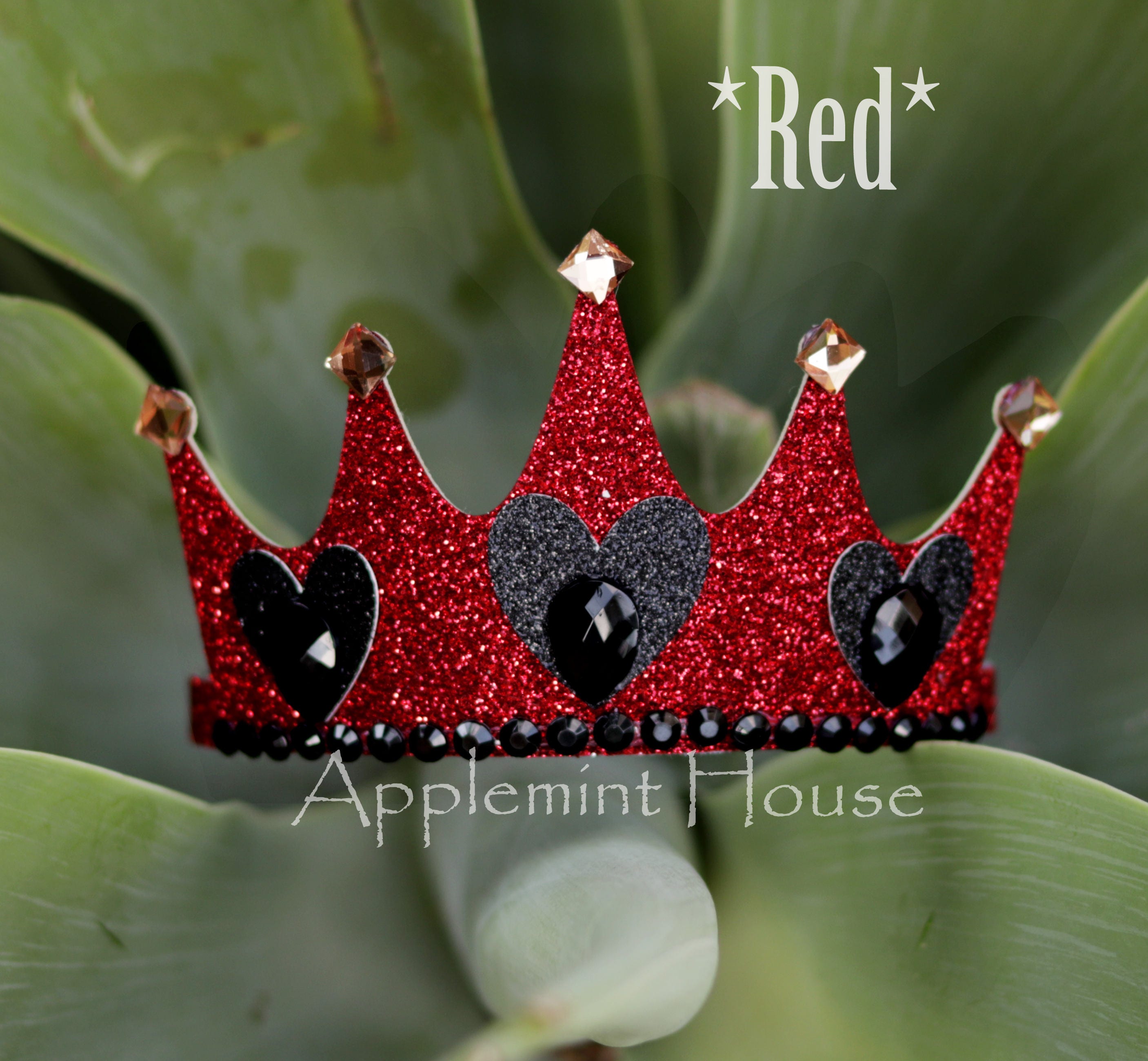 ApplemintHouse Queen of Hearts Crown, Queen of Hearts Headband, Evil Queen, Queen of Hearts Costume, Alice in Wonderland Queen Crown, Evil Queen's Crown