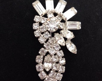 Vintage art deco style rhinestone brooch