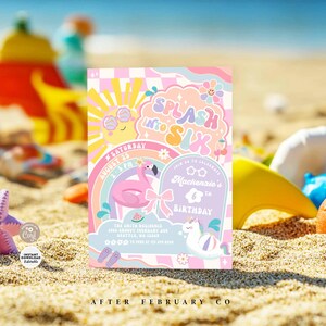 Op de afbeelding: Een roze en blauwe verjaardagsuitnodiging met een regenboog, een flamingo, een eenhoorn en de tekst "Splash into Six" en "Mackenzie's 6th Birthday".