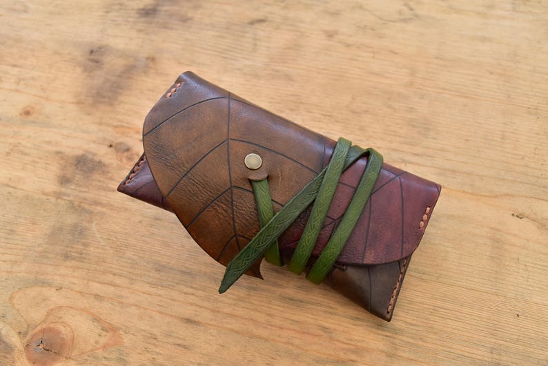 Leather tobacco pouch, engraved with a tobacco leaf elvish image 2