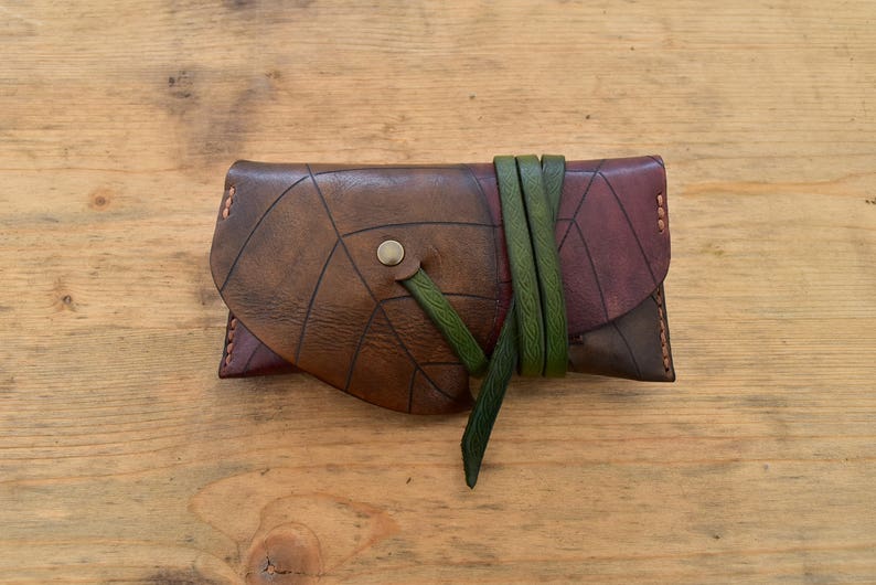 Leather tobacco pouch, engraved with a tobacco leaf elvish image 1
