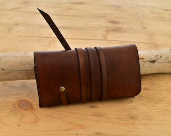 Bolsa de tabaco vintage de cuero marrón