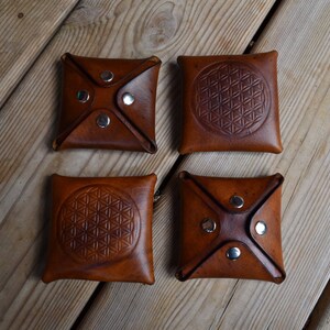 purse for men (and women...)  in brown leather