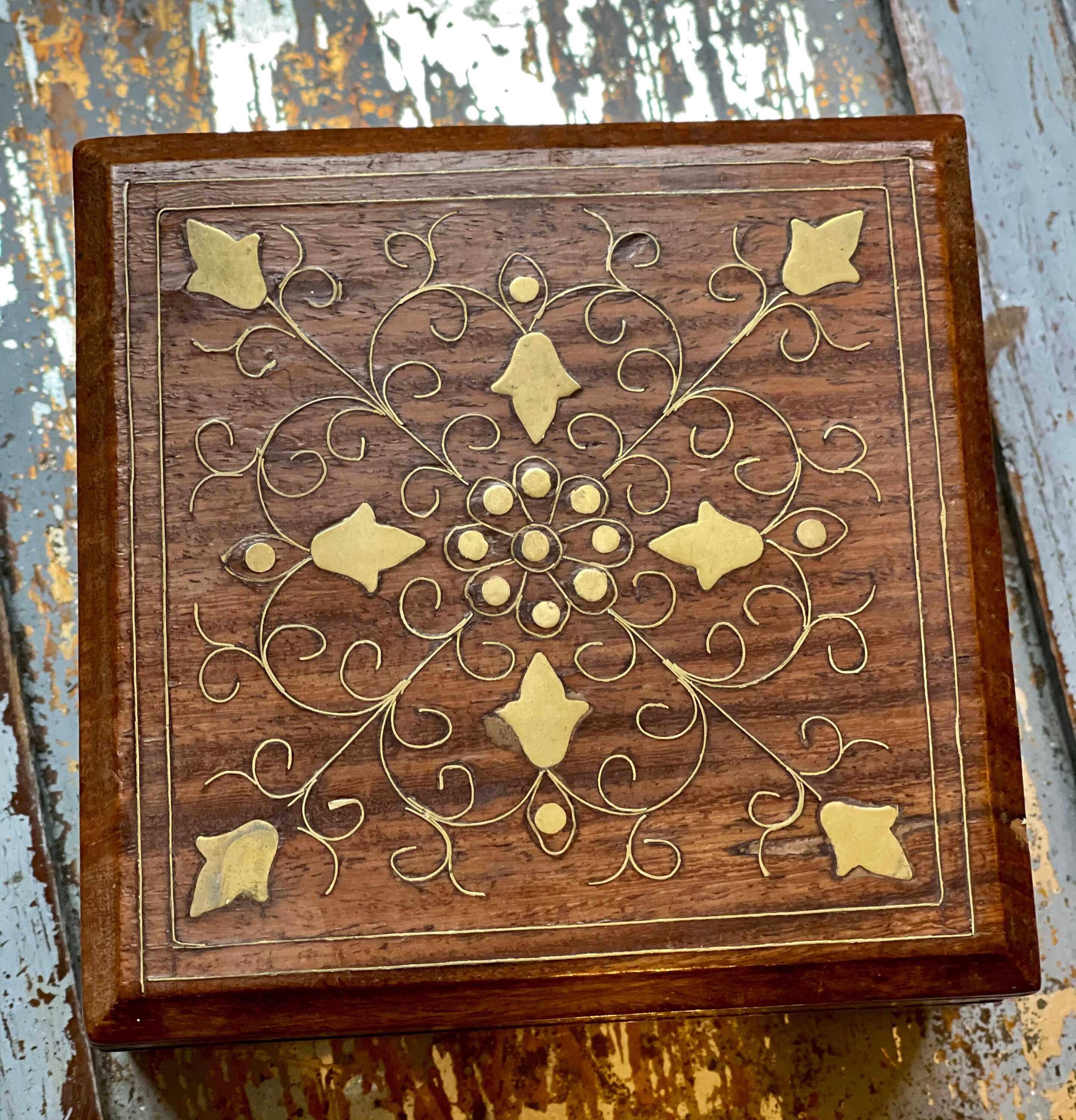 Caja de madera incrustada vintage | Etsy