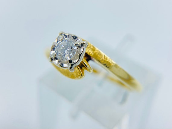 14K Gold Solitaire Diamond Engagement Ring - Daint