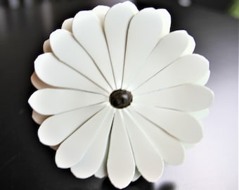 Steel Daisy, Metal Daisy, White Daisy, Mothers Day, Mother's Day, Gift for Mom, Gerbera Daisy