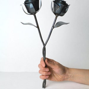 Intertwined Steel Roses: Anniversary Metal Flower Sculpture image 4