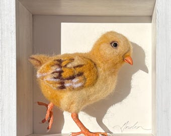 Chick - 6 x 6" sculptuur van naaldvilt - Magnus en Gordon Gallery