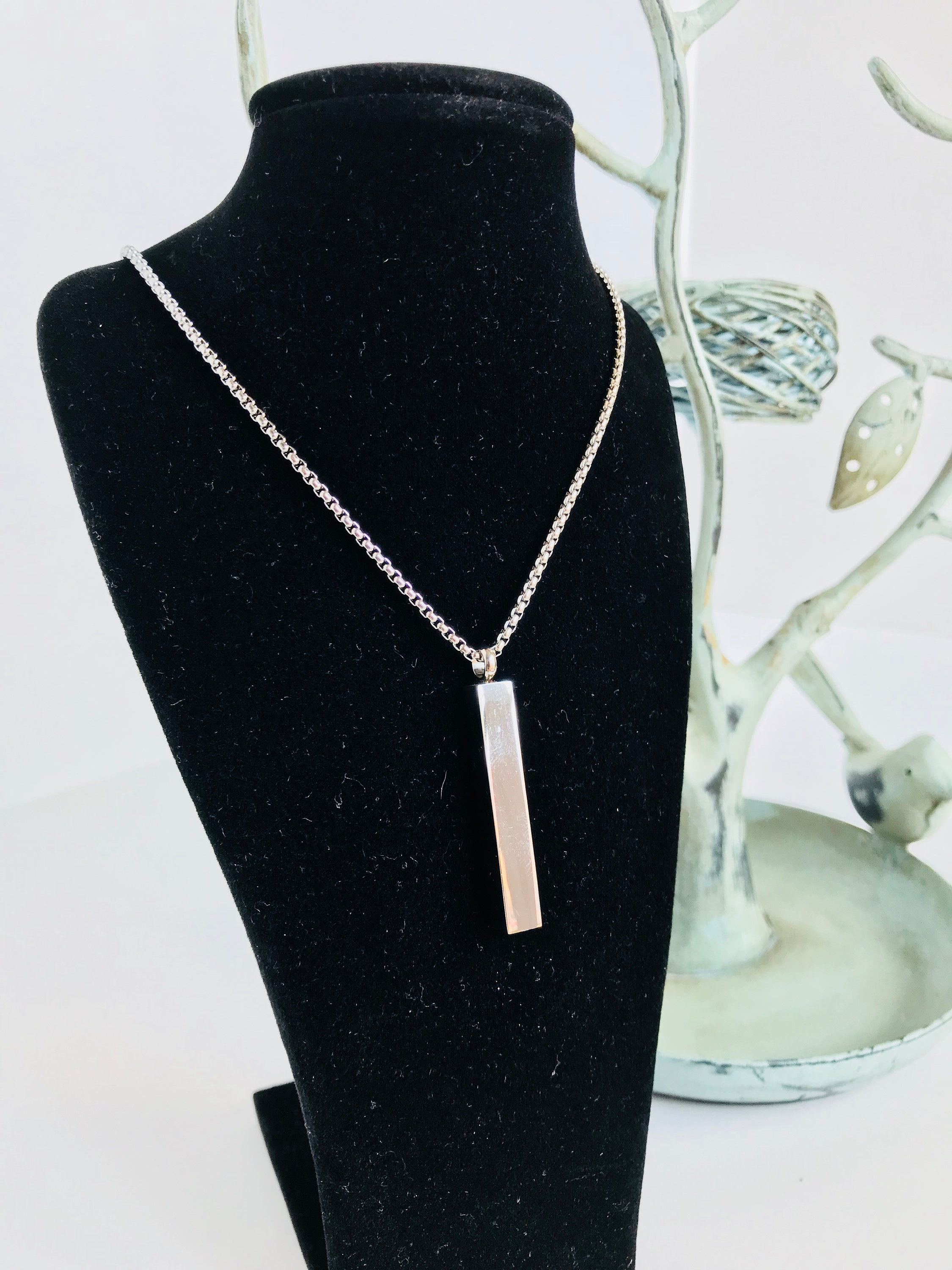 Saashi Stainless Steel Bar Necklace