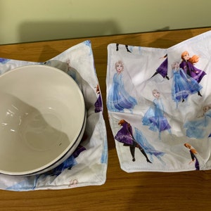 A Microwave Bowl Cozies - Set of 2 - Frozen, Spiderman