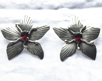 Large sterling Garnet earrings oval cut 1 CTW Rhodolite