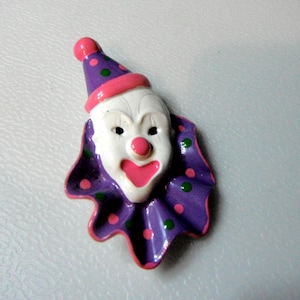 Spilla vintage in smalto a forma di clown del circo