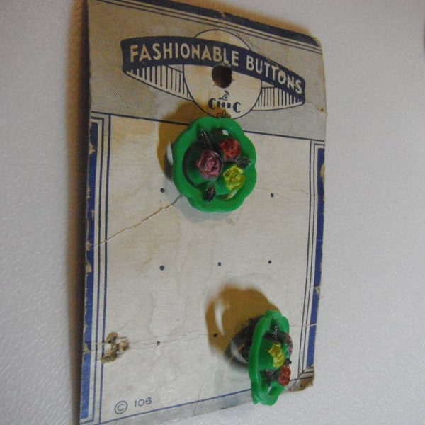 Designer "Le Chic" 1930's-1940's (2) Green Round Hand Painted Rose Bouquet Plastic Buttons on Original Card Stock,Child's Buttons