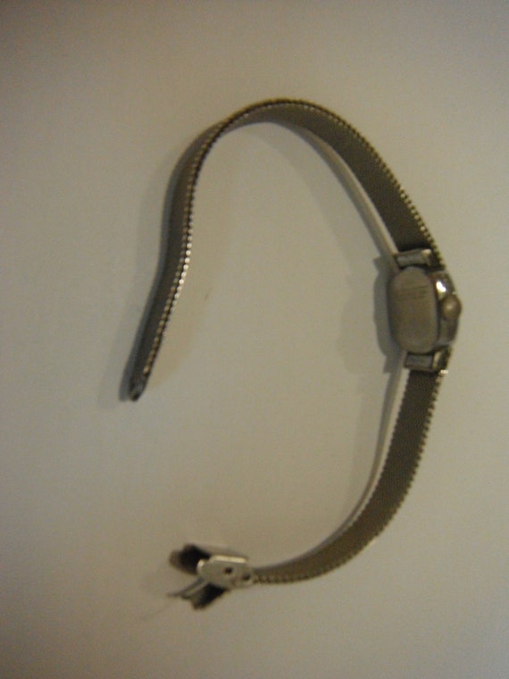 1972 Ladies Timex 17 Jewels Mechanical Watch- Mot… - image 6