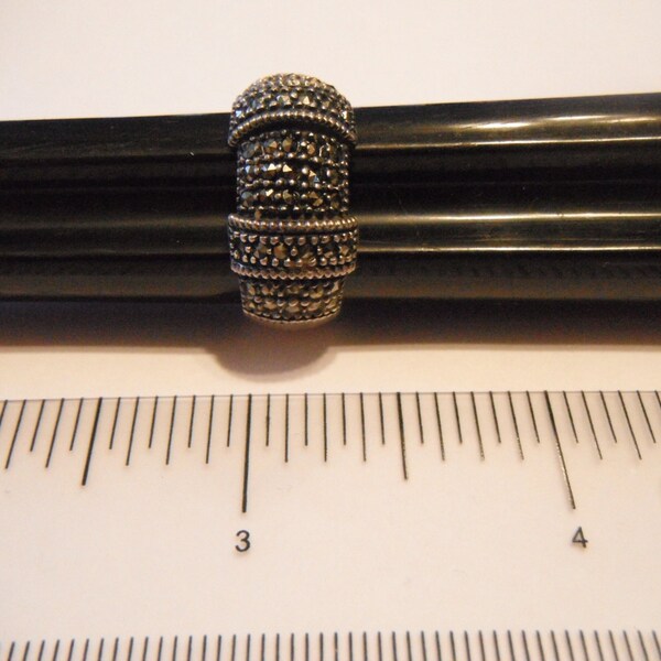 Sterling Silver Ring with Marcasite Stones,Thick Band,Size 7.5, Lovely